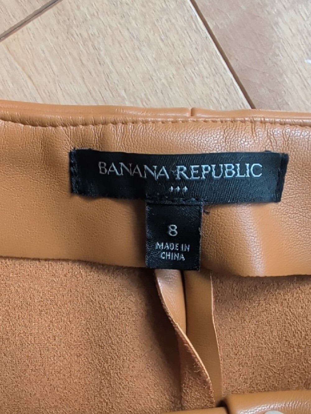 Banana Republic Faux Leather Button-Front Skirt in Camel - Picture 4 of 4